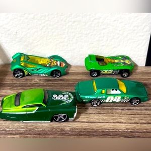 🌹🌹 Hot wheels cars bundle GREEN